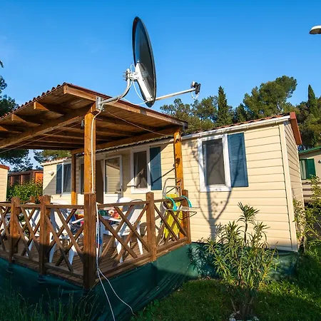 Camping Media Mobile Homes In Brioni Sunny Camping-2